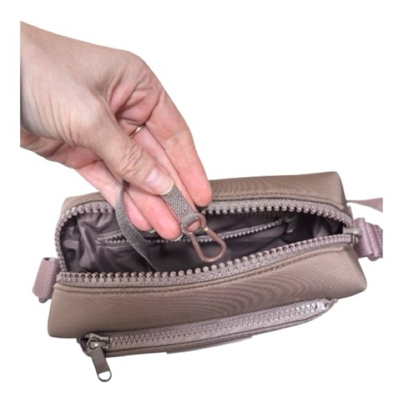 Dagne Dover Micah Crossbody Shoulder Bag in Dune, Mauve, purse, neoprene - Picture 13 of 16